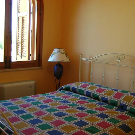 - Per Vacanze Di Fronte Isola Di Mothya *